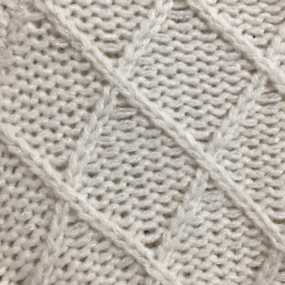 Pretty Cream Sweater - Picture 4 of 5